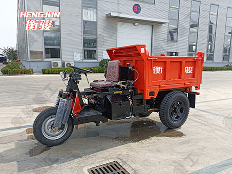 1噸窄小貨箱三開三輪車